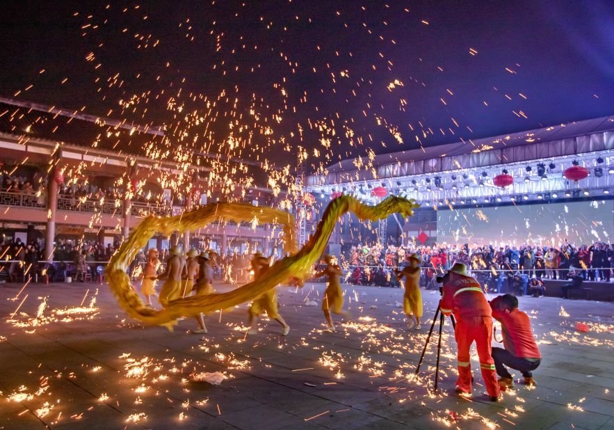 China Spectacular dragon dance