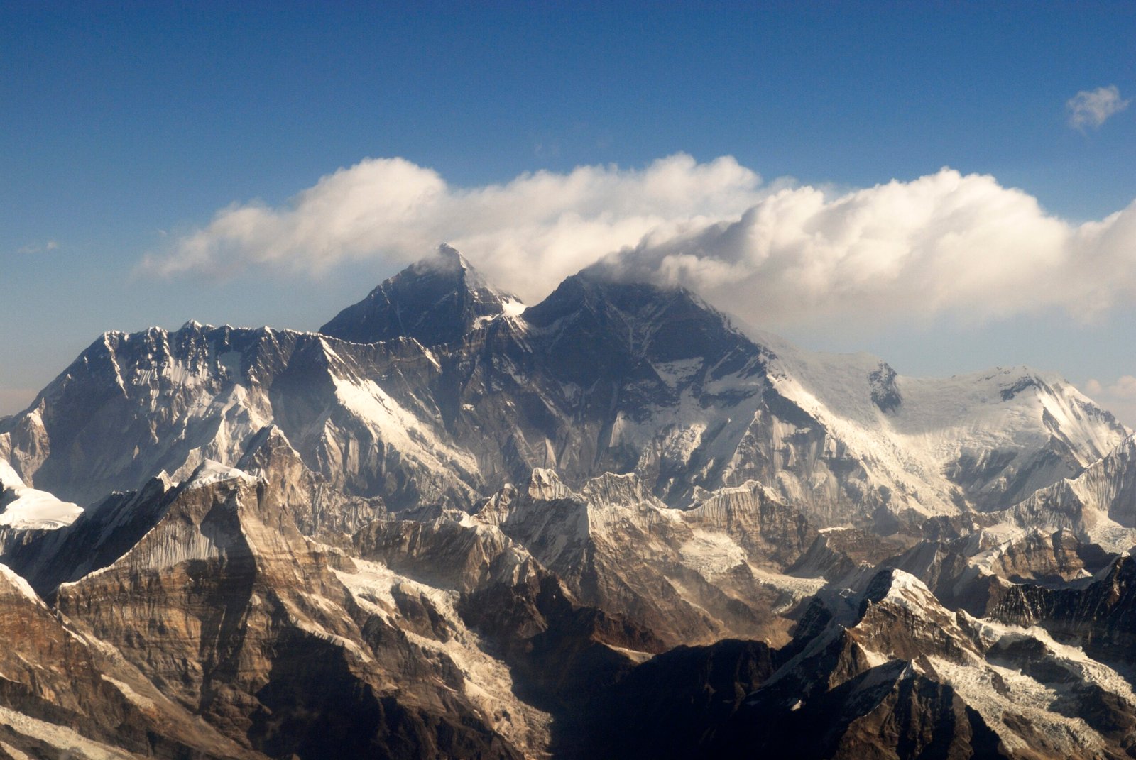 Mount-Everest-scaled